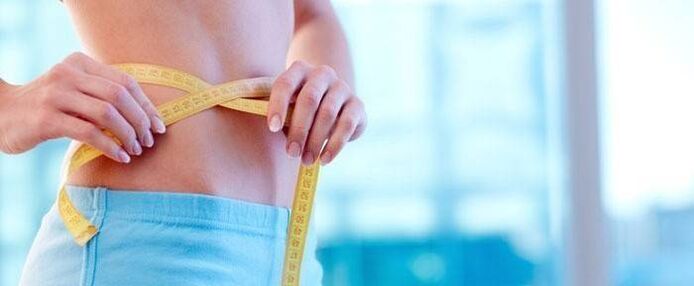 Μέτρηση του όγκου του χαμένου βάρους με τη βοήθεια ειδικών ασκήσεων της κοιλιάς